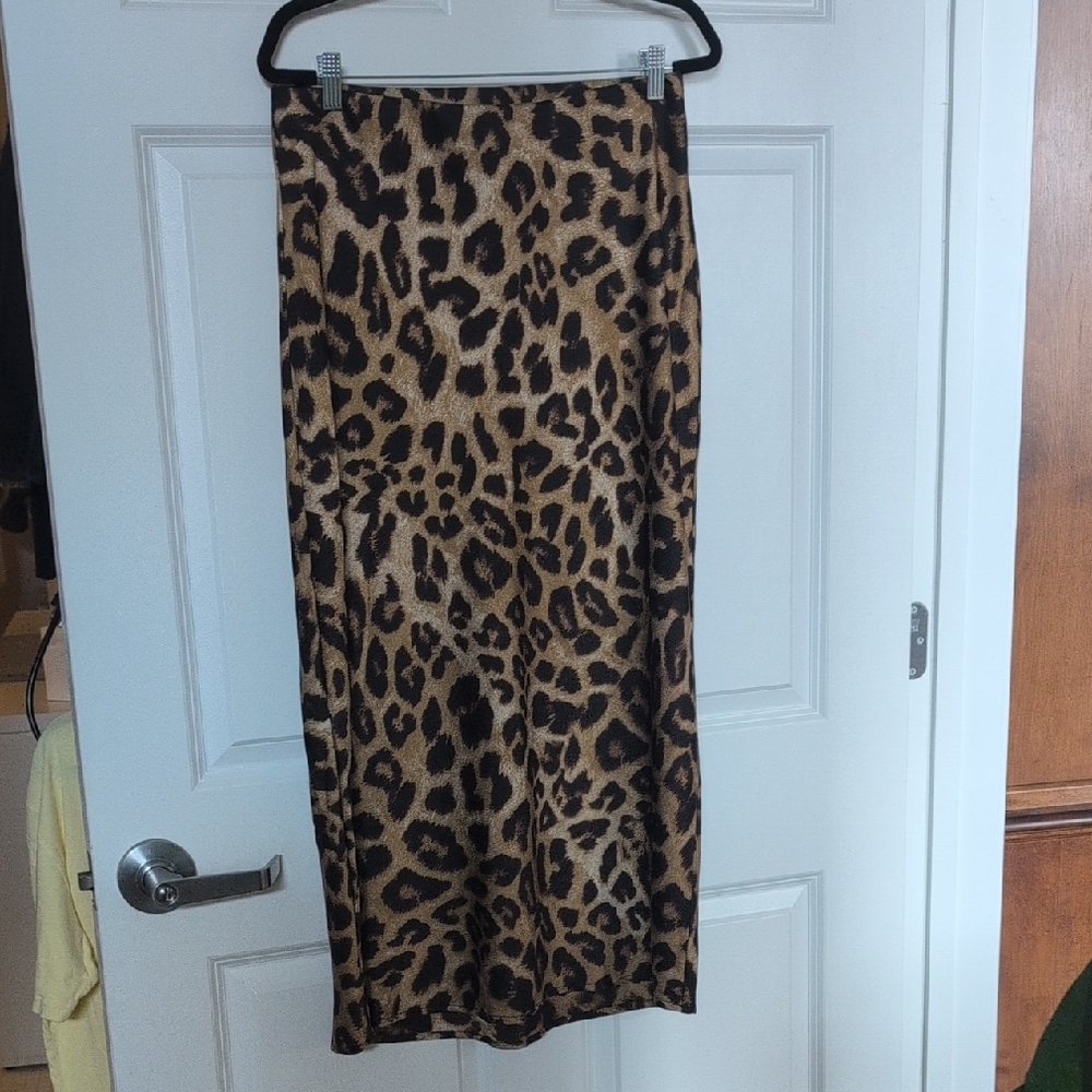 Gilli Brown Leopard Print Pencil Skirt